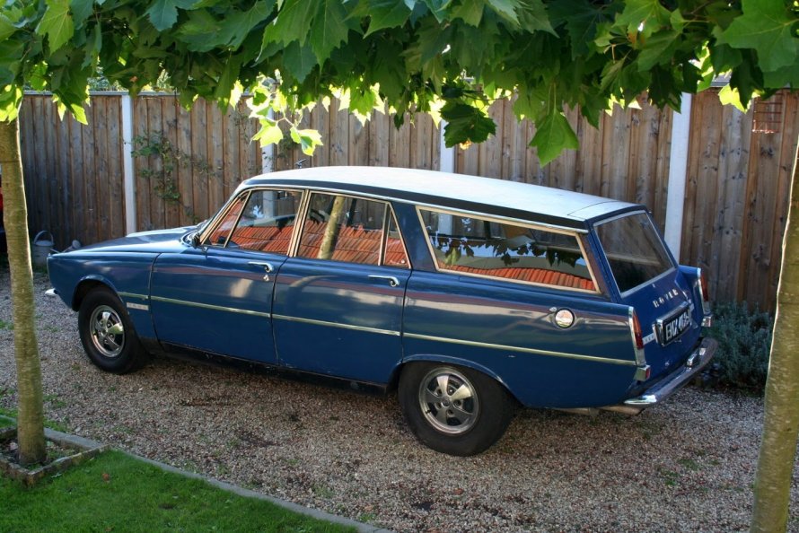 SOLD : Rover P6 Estate 3500