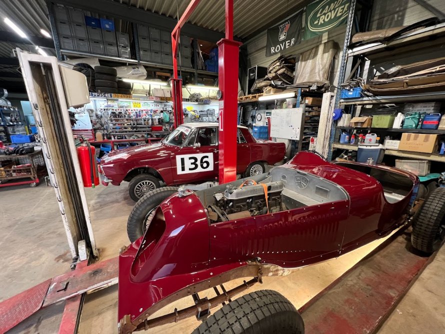 kleur van de week : Maroon Red