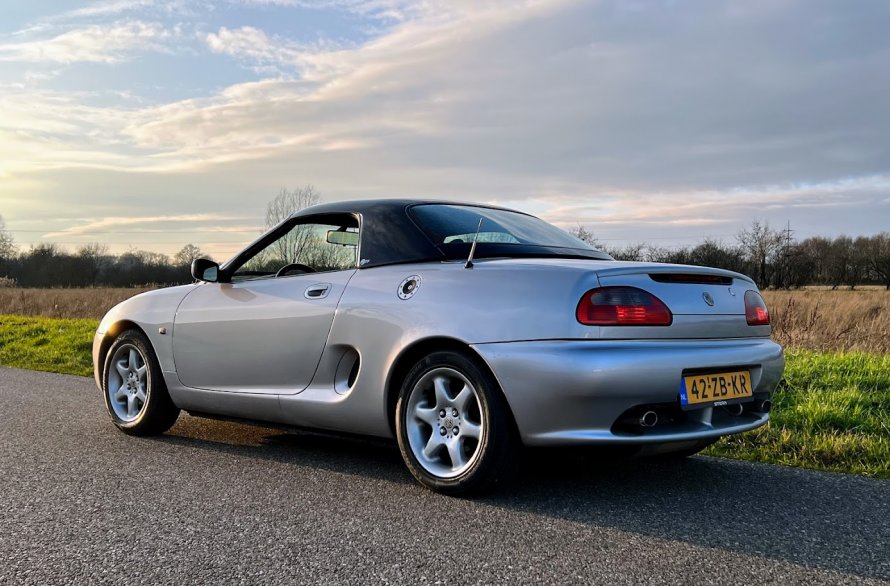 For sale : MG F (2001)