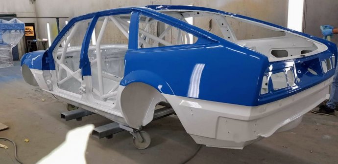 Rover SD1 COMPUTERVISION spuitwerk gereed !