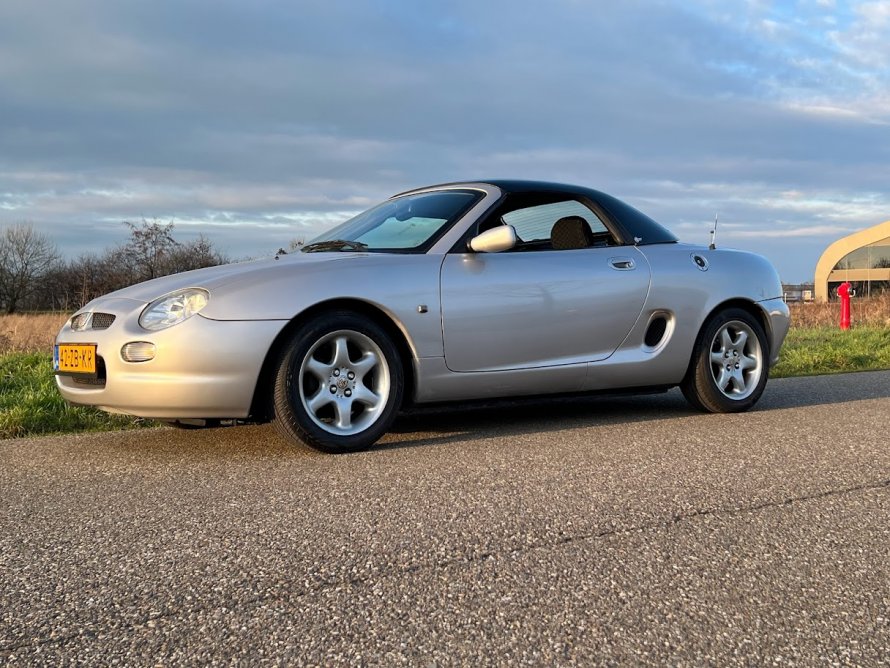 For sale : MG F (2001)
