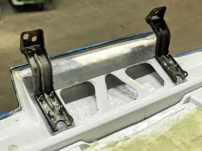 Rover SD1 Computervision MOTORKAP aanpassen