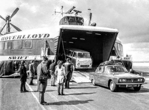 Mooi plaatje  : Rover P6 - Hovercraft 